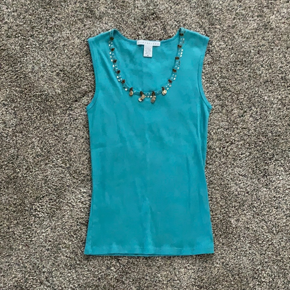 Tank with Cute Neckline Decoration